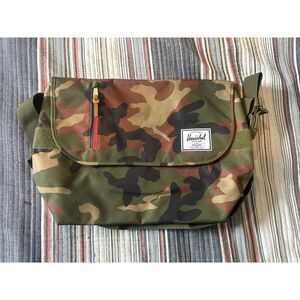 Herschel Supply Co. Odell Messenger Bag - Woodland Camo